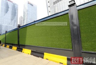 工地围挡成为城市风景线，武汉地铁新型装配式围挡亮相